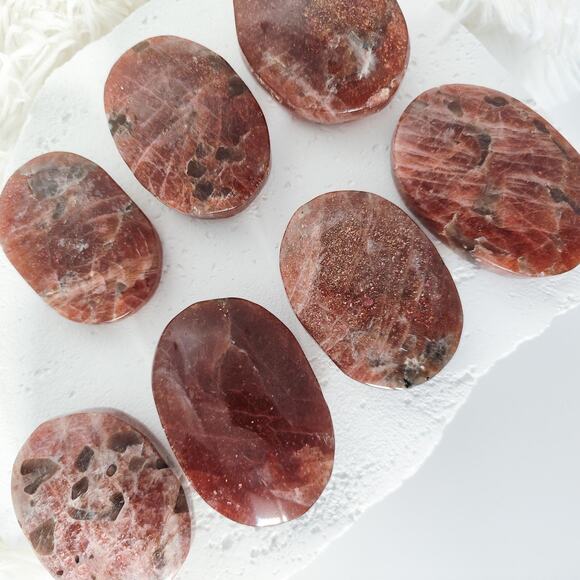 Sparkly Sunstone Palm Stone - Picture 7 of 10